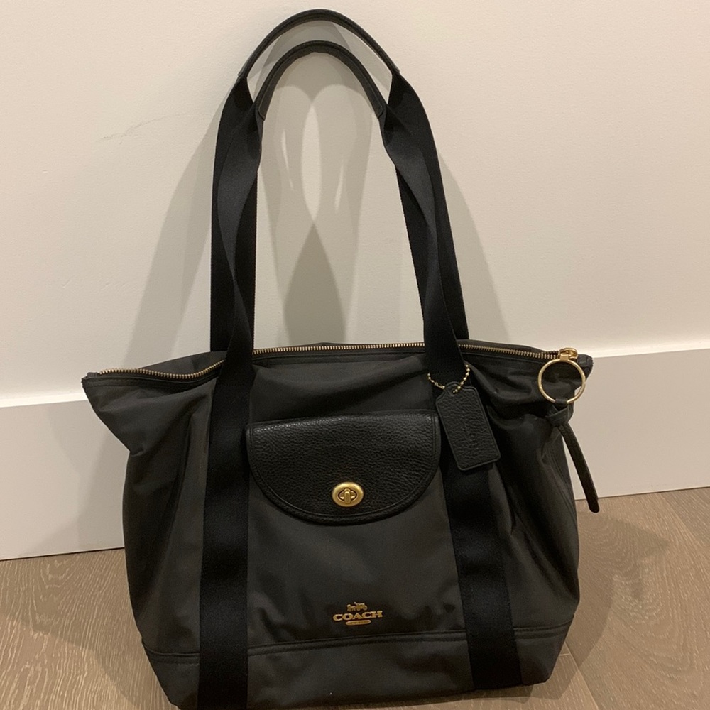 Coach nylon cargo tote bag EUC
